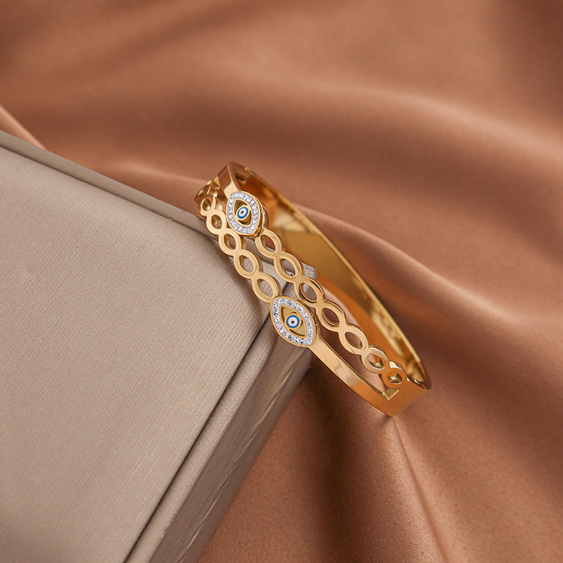 Wholesale Four Leaf Clover Love Gold Plated Titanium Steel Bracelet